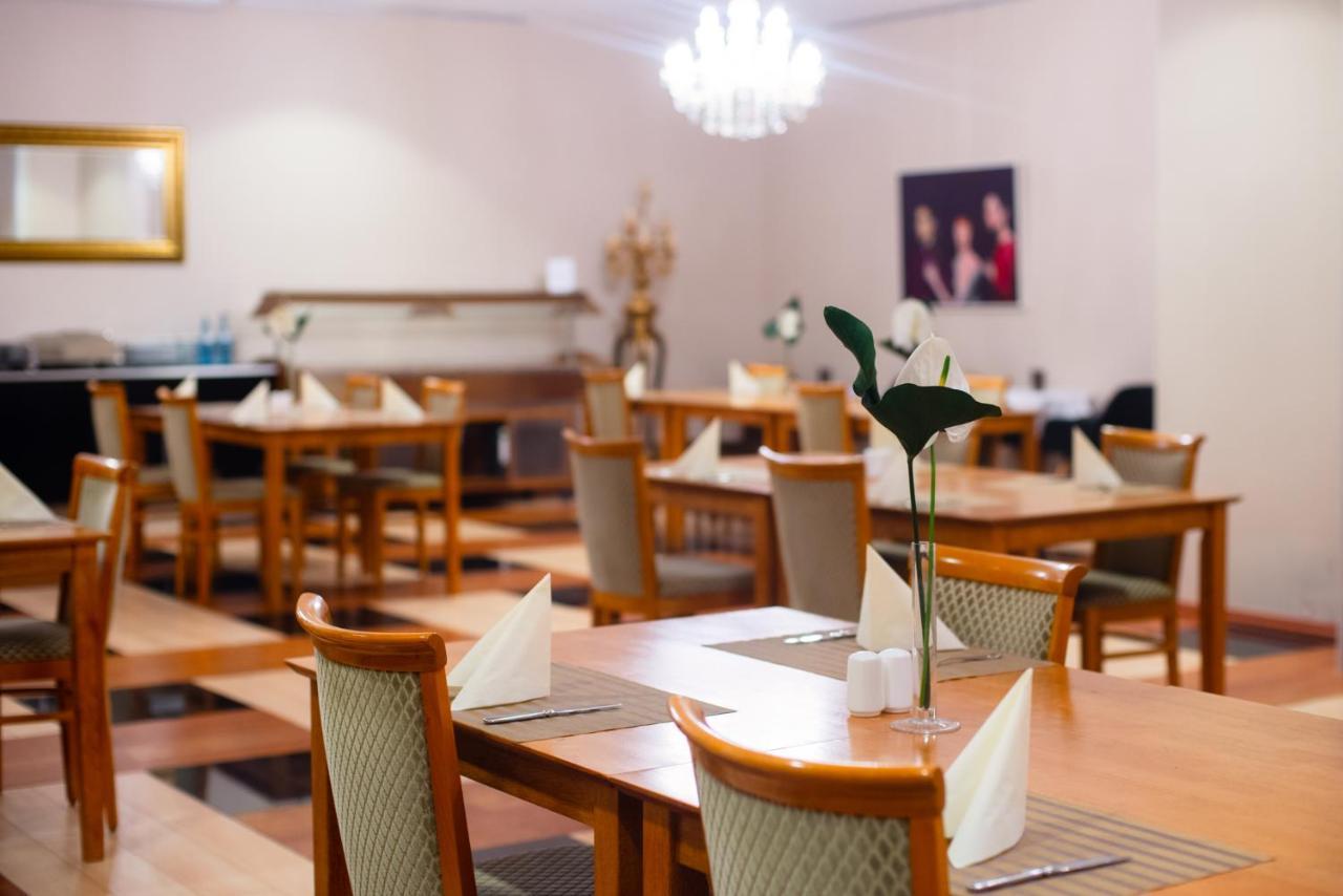 Ross Hotel Stuttgart Luaran gambar