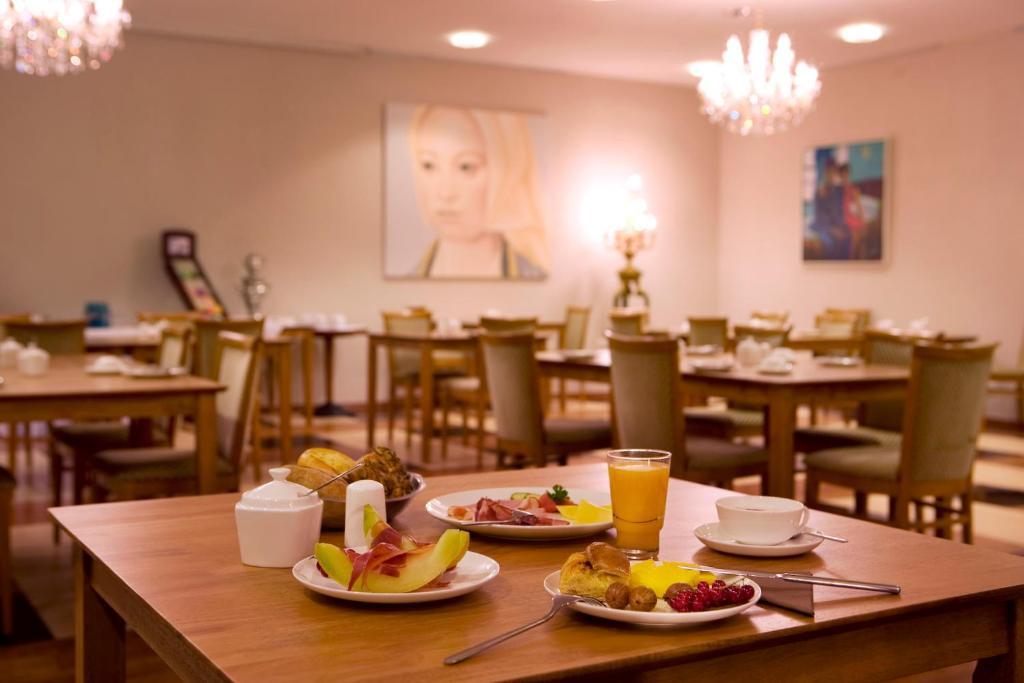 Ross Hotel Stuttgart Luaran gambar