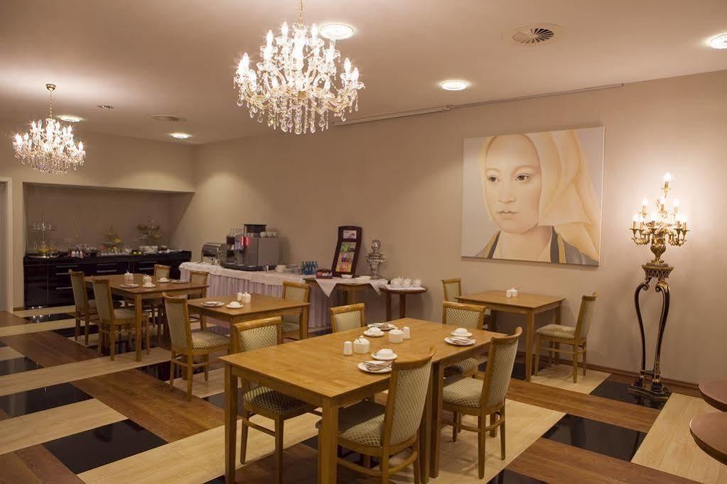Ross Hotel Stuttgart Luaran gambar
